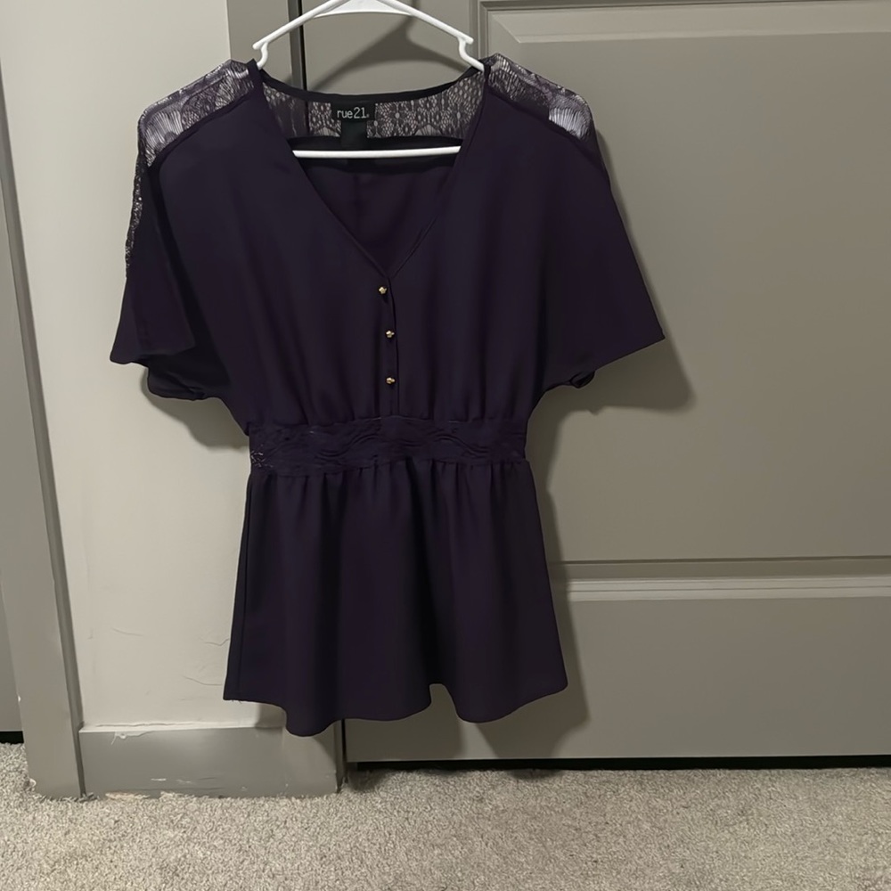 Purple Rue21 blouse, size small